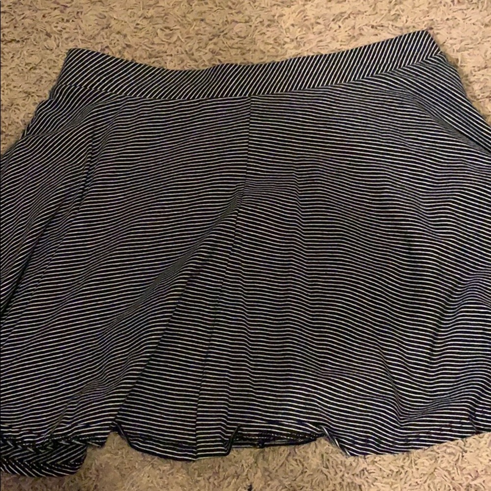 Black and white stripped XL skater skirt